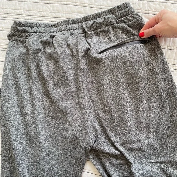 Vuori Men’s Ponte Performance DreamKnit Pants Heather Grey Soft size Medium - Picture 7 of 8
